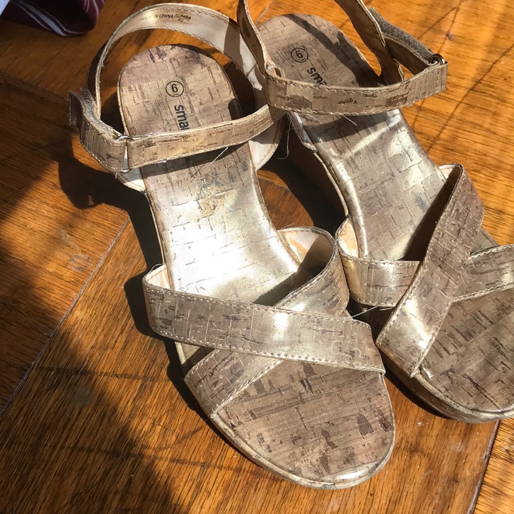 Gold wedges